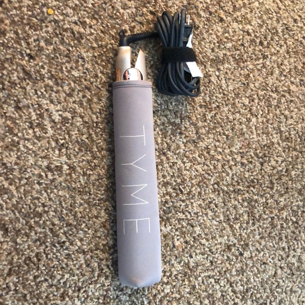 Tyme curling iron